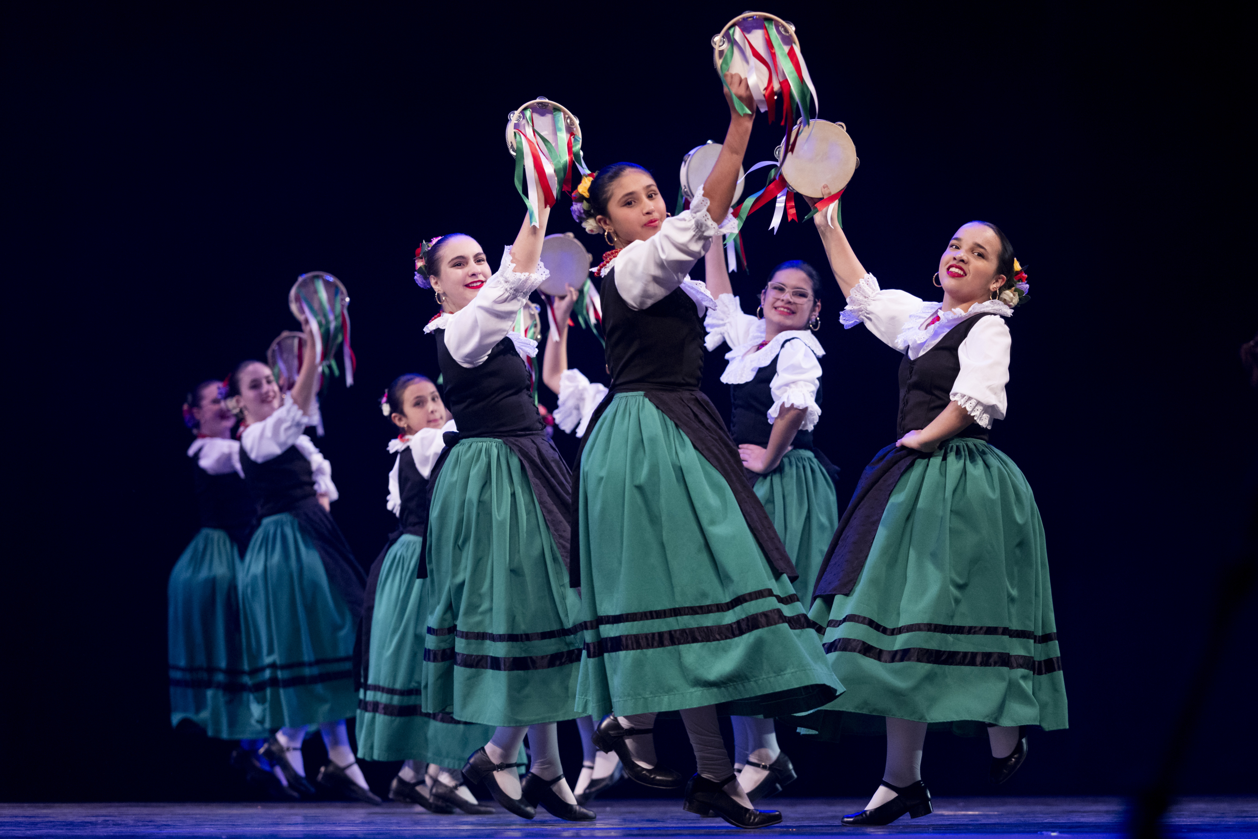 ABERTURA FESTIVAL FOLCLÓRICO